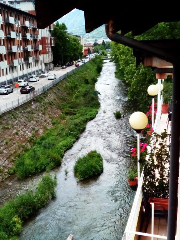 Alloggio Ponte Dei Cavalleggeri Hotel Trento Exterior photo