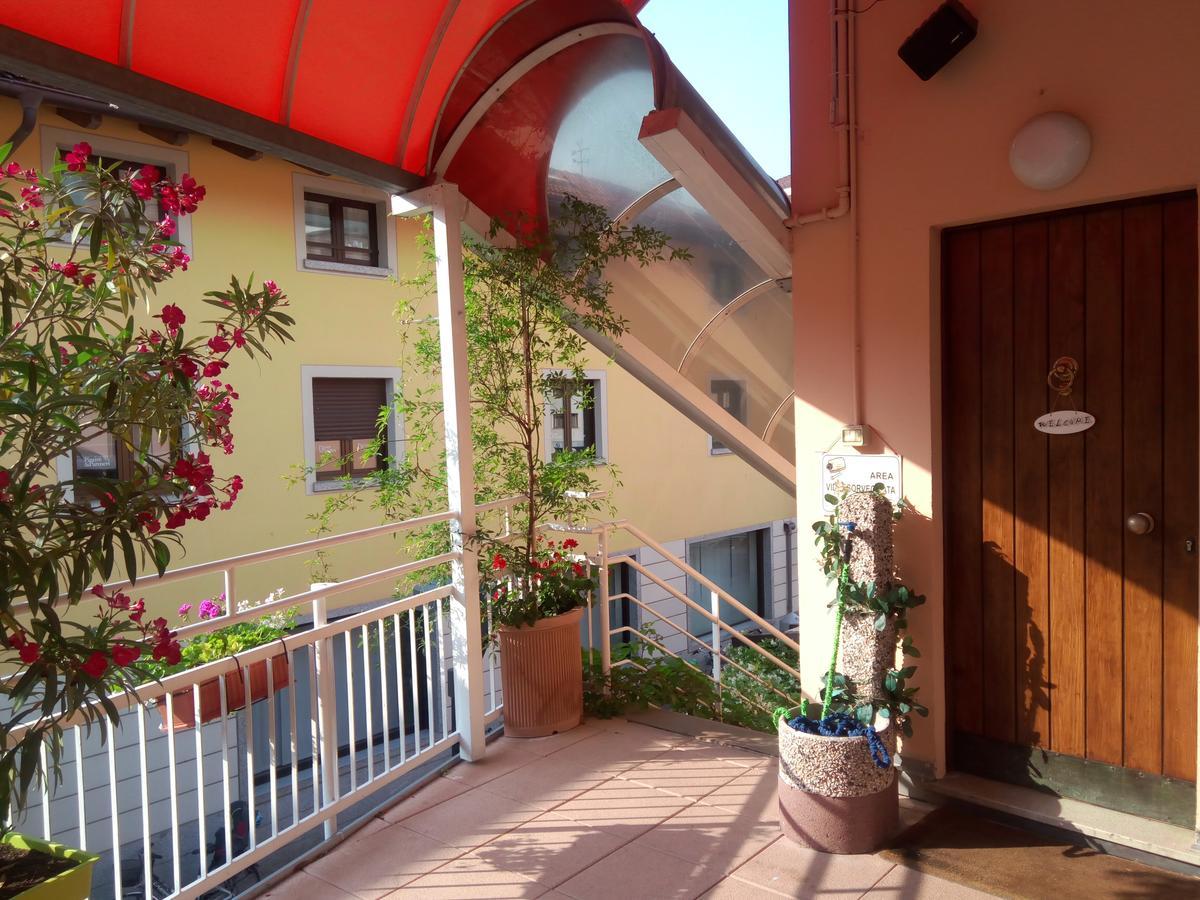 Alloggio Ponte Dei Cavalleggeri Hotel Trento Exterior photo